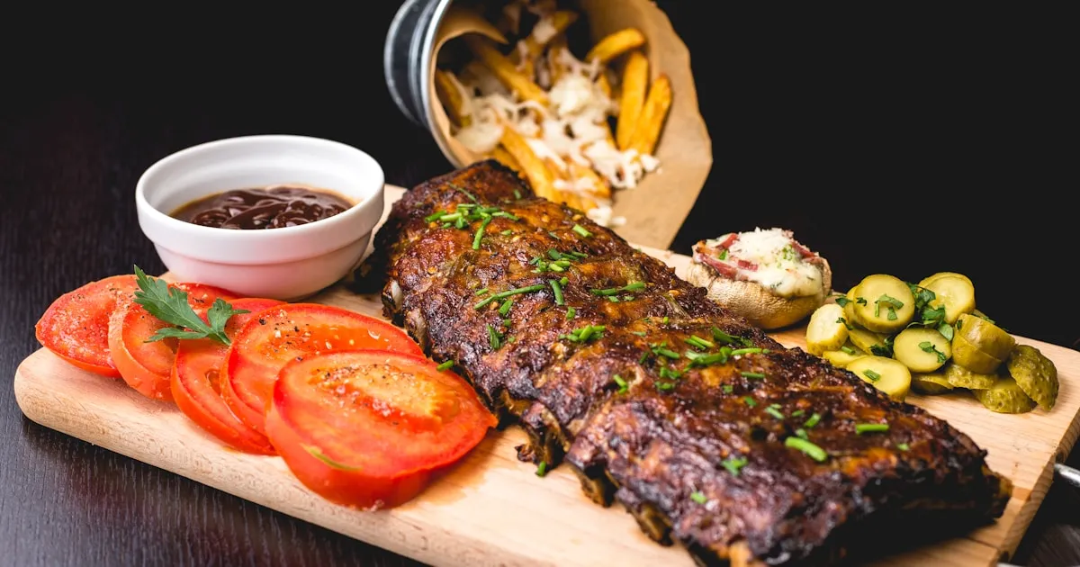 Bulgarian Kufteta (Grilled Meatballs with Cumin and Chubritsa)