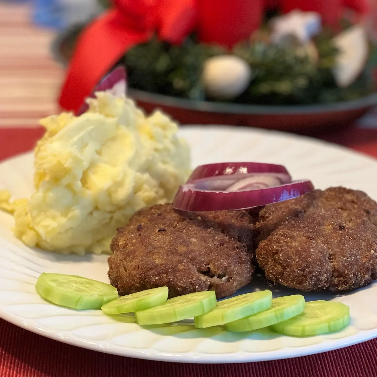 Austrian Faschierte Laibchen (Classic Viennese Meat Patties)