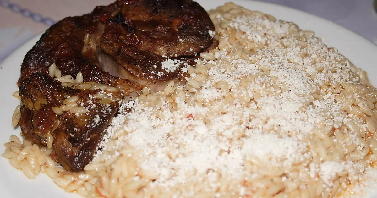 How to Make Giouvetsi Meatballs (Greek Baked Orzo)