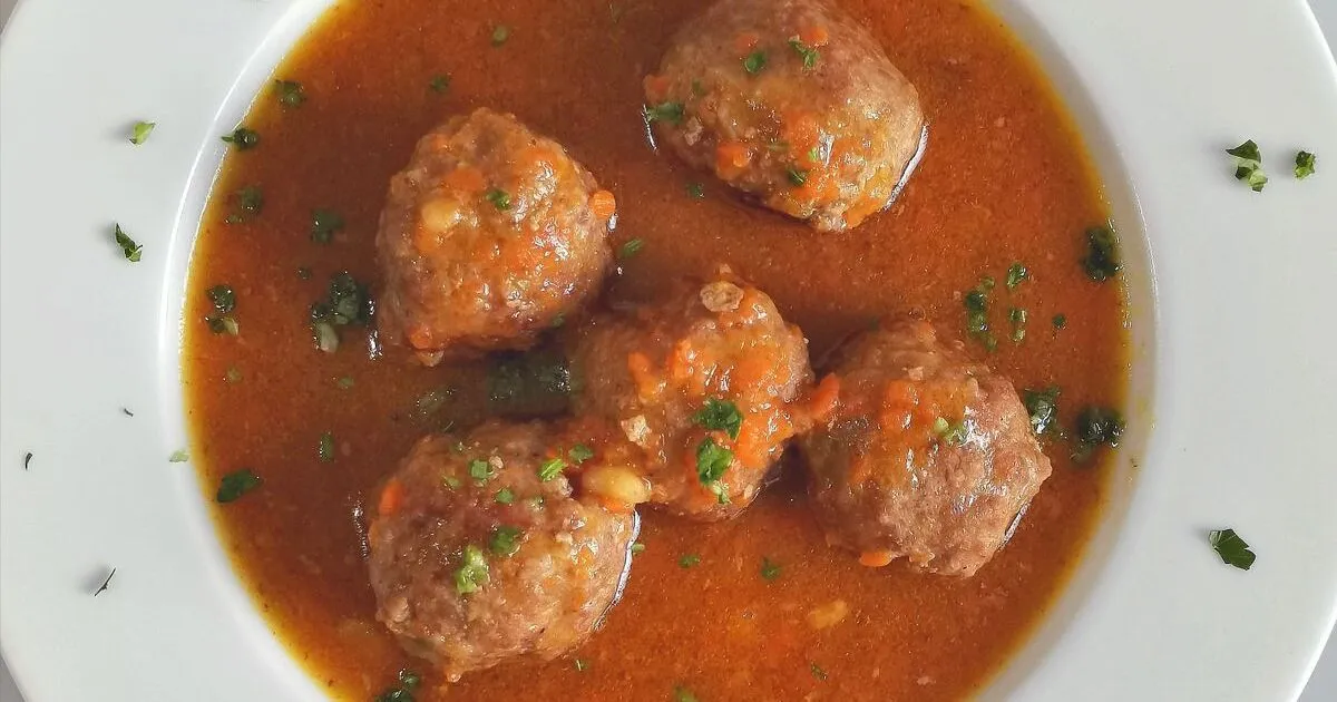 Greek Youvarlakia Avgolemono: Meatball Soup with Lemon Egg Sauce