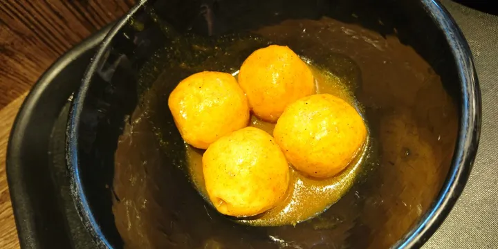 How to Make Hong Kong Curry Fish Balls