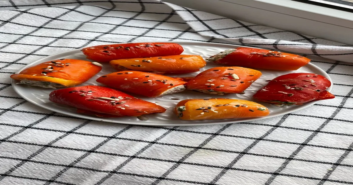 Meatball Stuffed Peppers (One-Pan Cheesy Dinner)