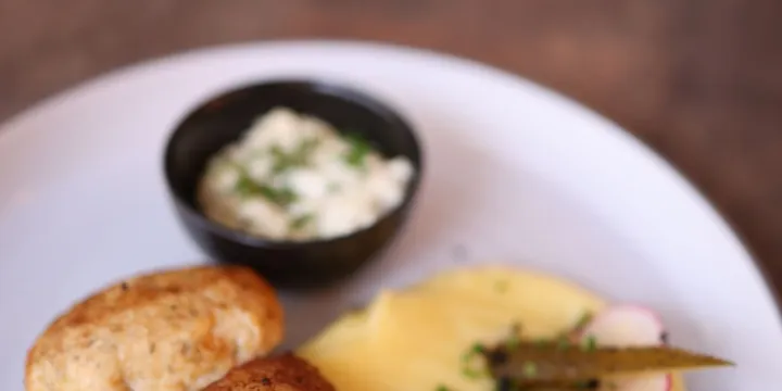 How to Make Misket Köfte (Turkish Marble-Size Meatballs)