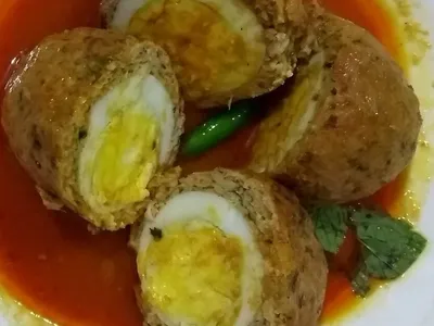 How to Make Nargisi Kofta (Egg-Stuffed Meatballs)