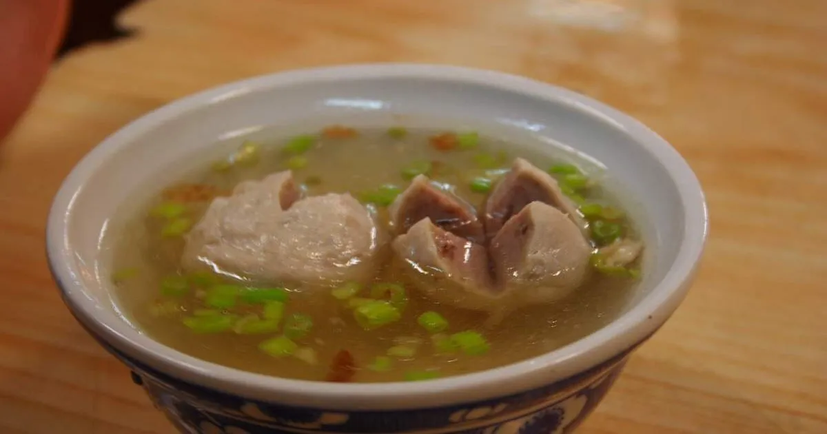 How to Make Taiwanese Meatball Soup (Gong Wan Tang)