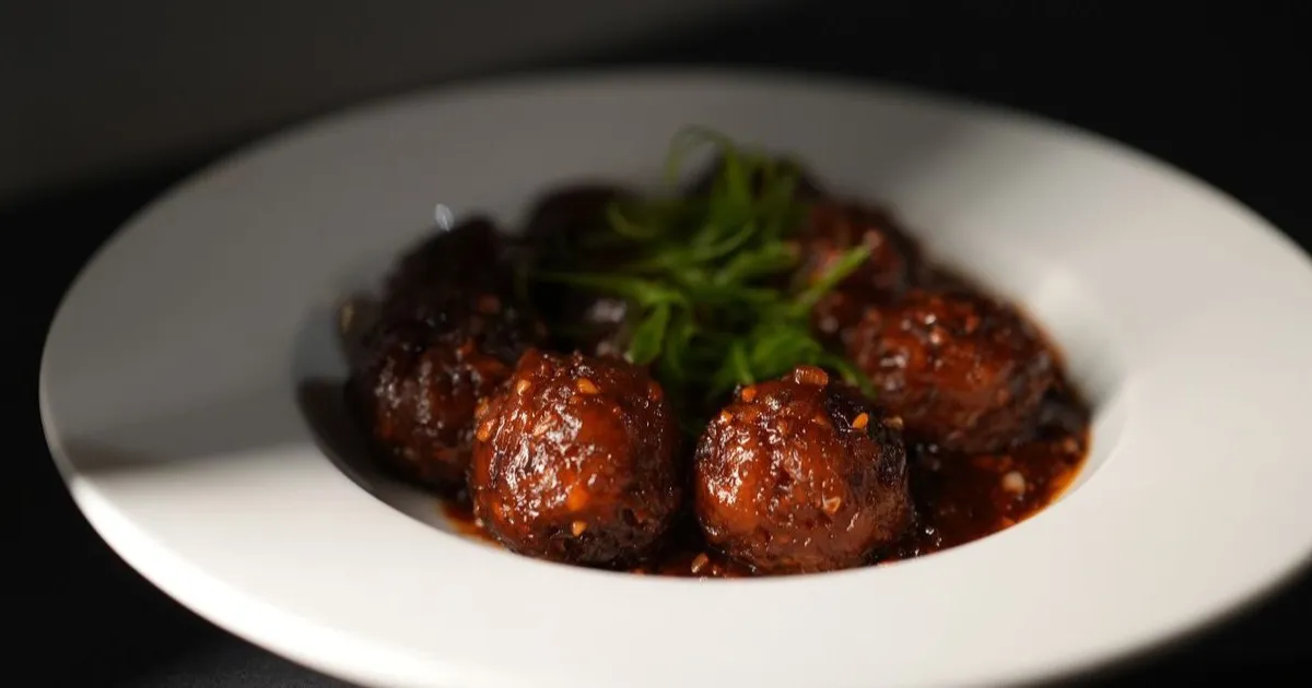 Teriyaki Meatballs (Sticky Homemade Glaze)