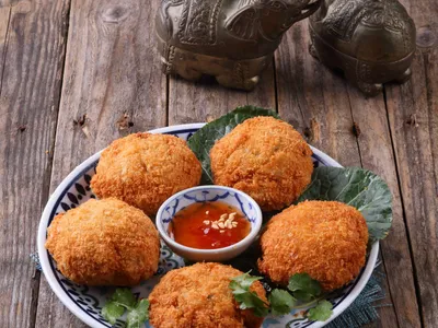 Thai Fish Cakes (Tod Mun Pla) - Crispy Street Food Recipe