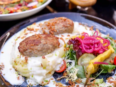 Tavuk Köfte: Turkish Chicken Meatballs (30 Minutes)