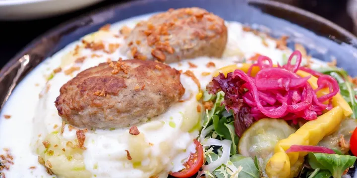 Tavuk Köfte: Turkish Chicken Meatballs (30 Minutes)